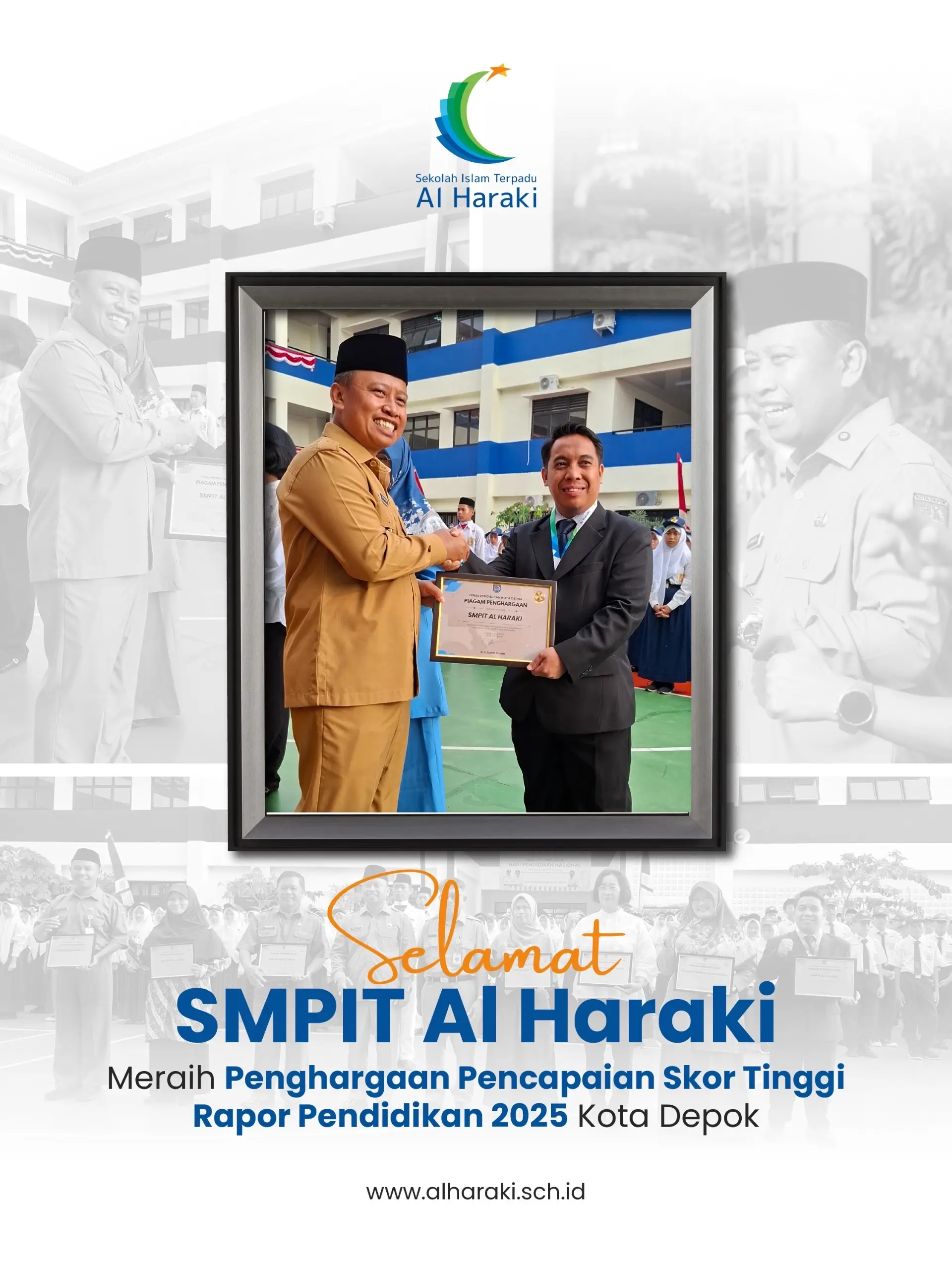 Pemberian penghargaan Rapor Pendidikan dengan Skor Tertinggi oleh Walikota Depok kepada Kepala SMPIT Al Haraki